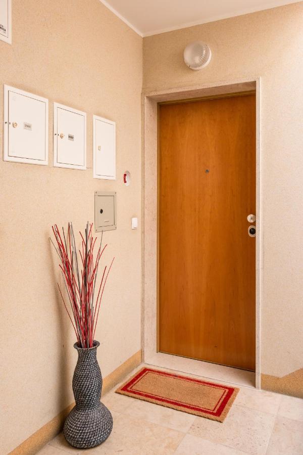 Best Of Principe Real Liberdade In The Heart Of Lisbon With Private Parking Exteriör bild